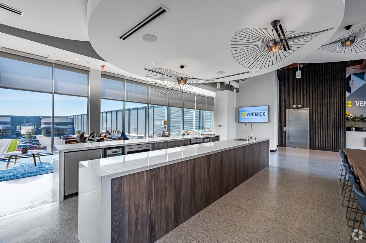 Lounge Bar Lounge Bar