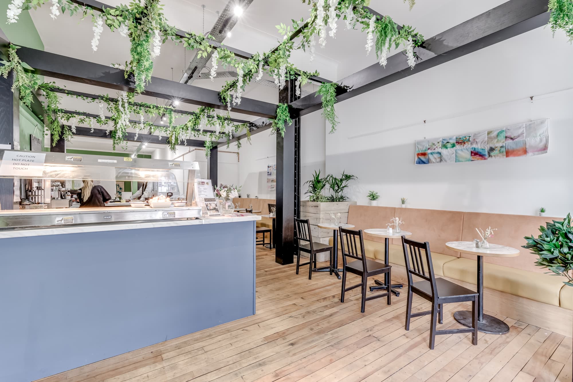 Cafe/art gallery Cafe/art gallery