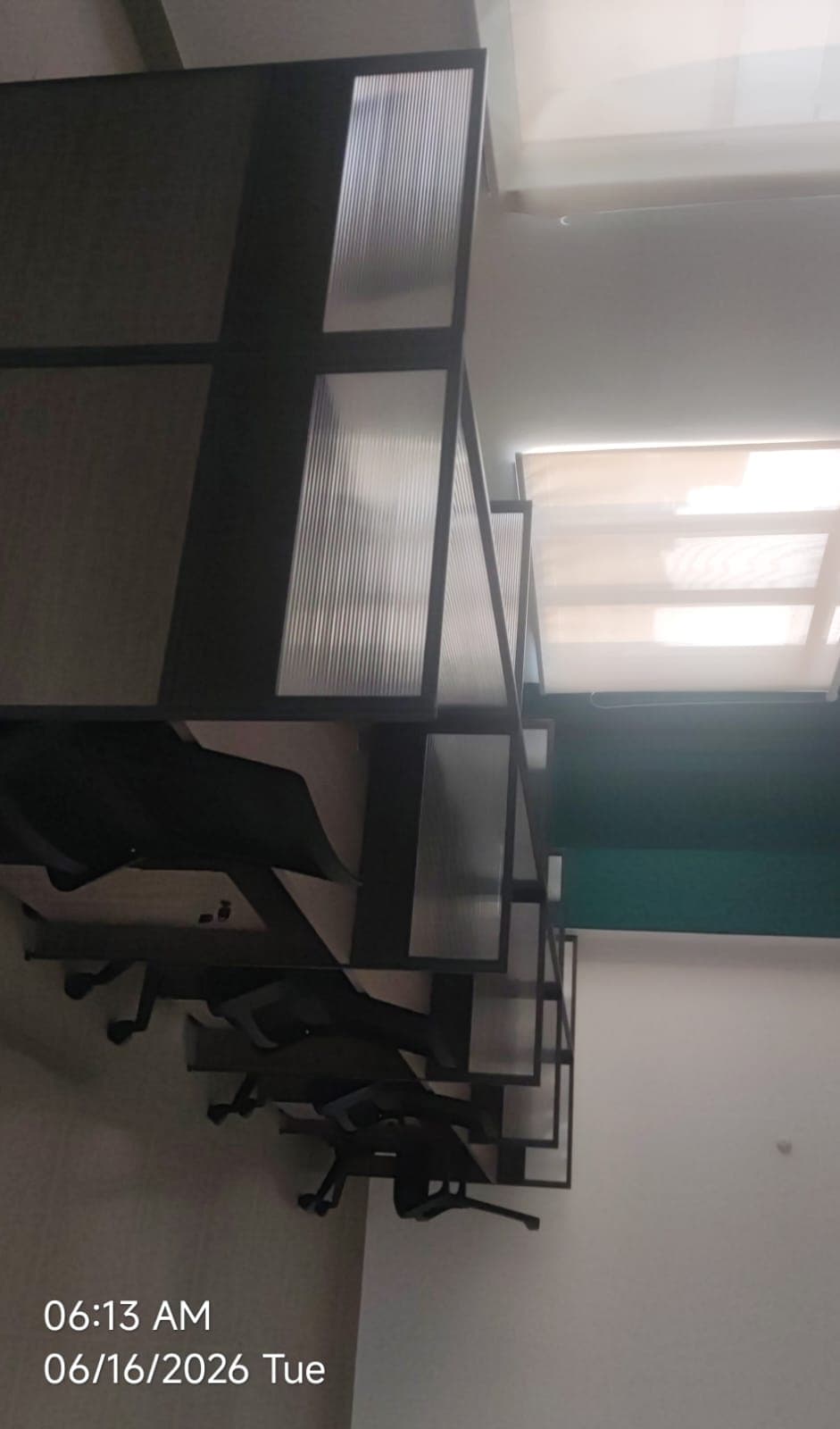 A clean, modern workstation with a spacious desk, ergonomic chair, good lighting, and neatly arranged essentials. A clean, modern workstation with a spacious desk, ergonomic chair, good lighting, and neatly arranged essentials.