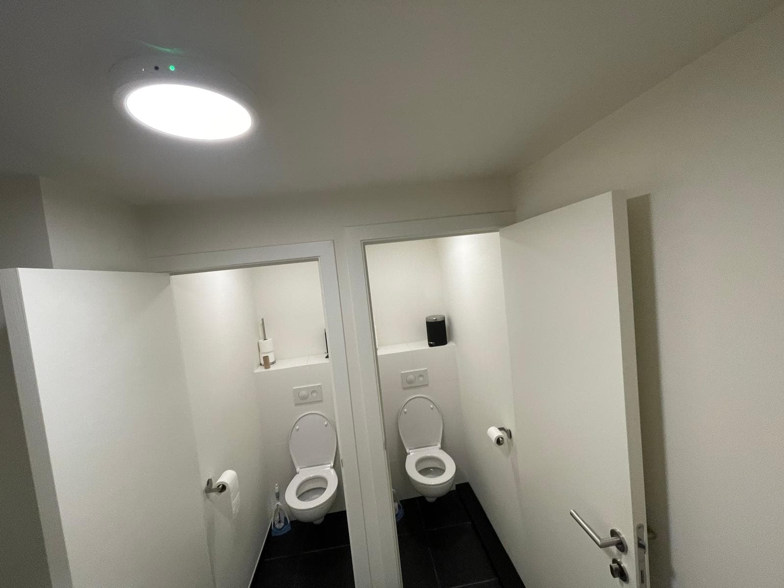 Toilets Toilets