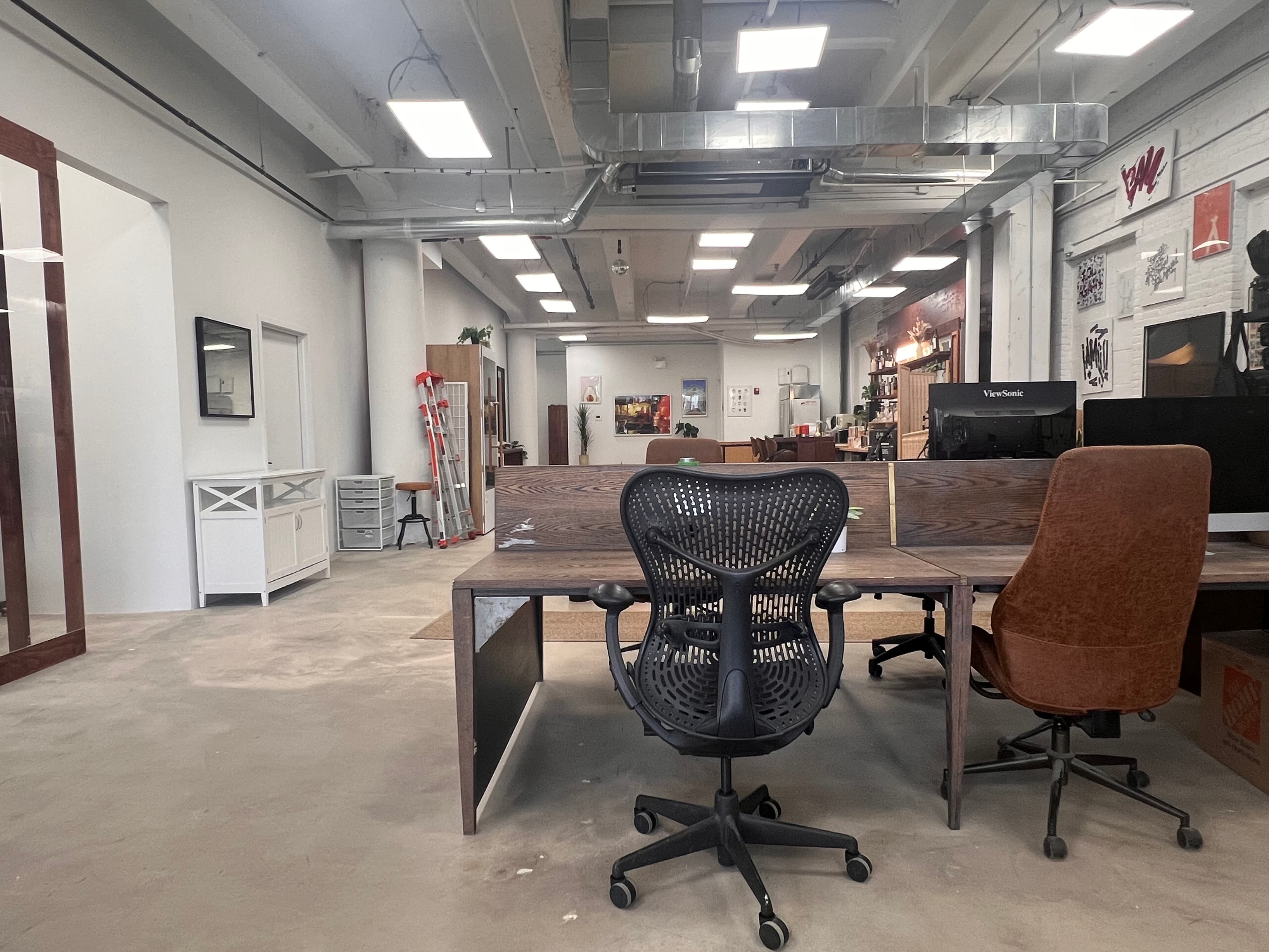 Desks Desks