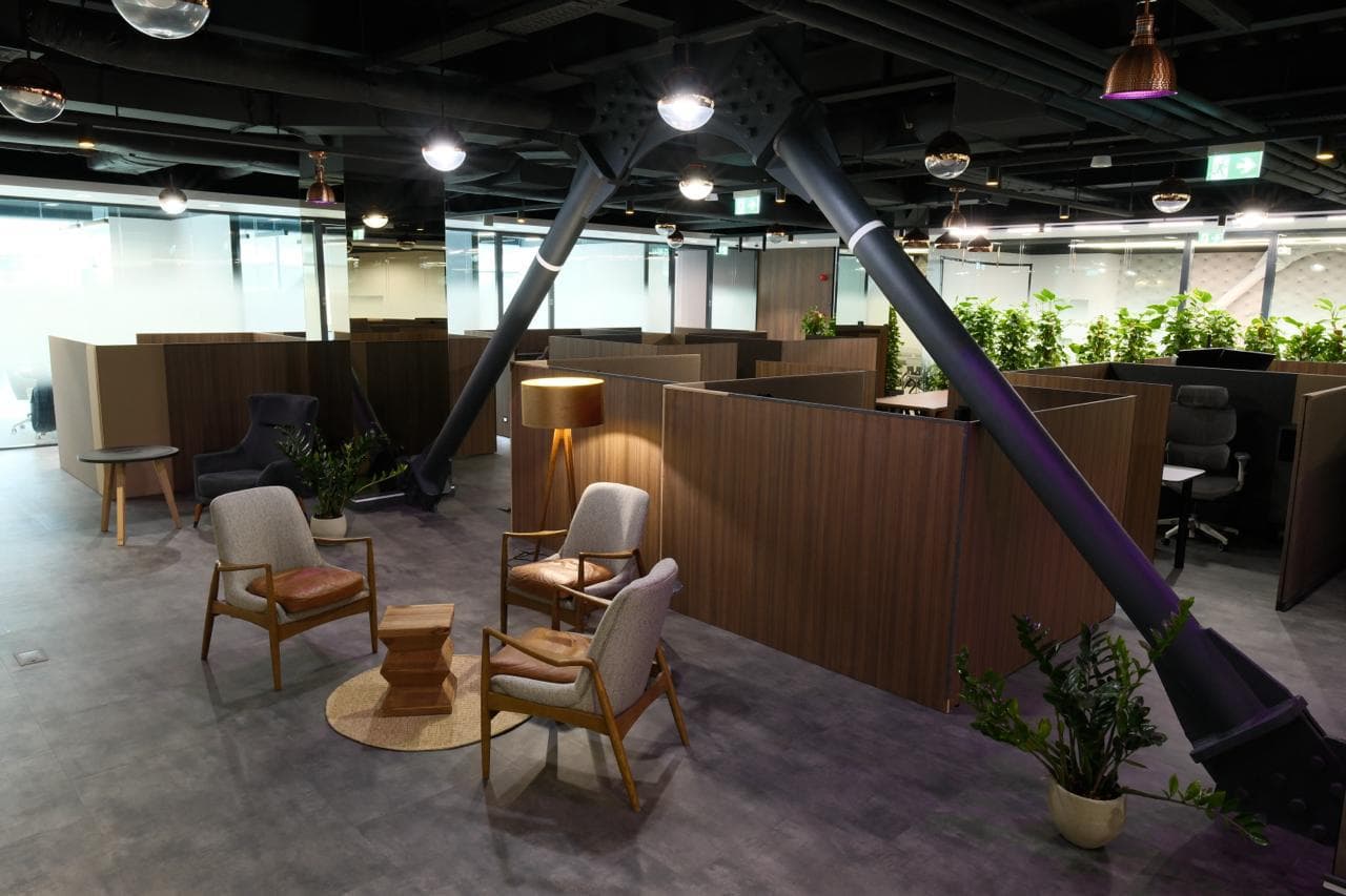 Phase 2 Lounge (premium) Phase 2 Lounge (premium)