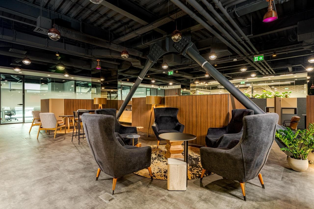 Phase 2 Lounge (premium) Phase 2 Lounge (premium)