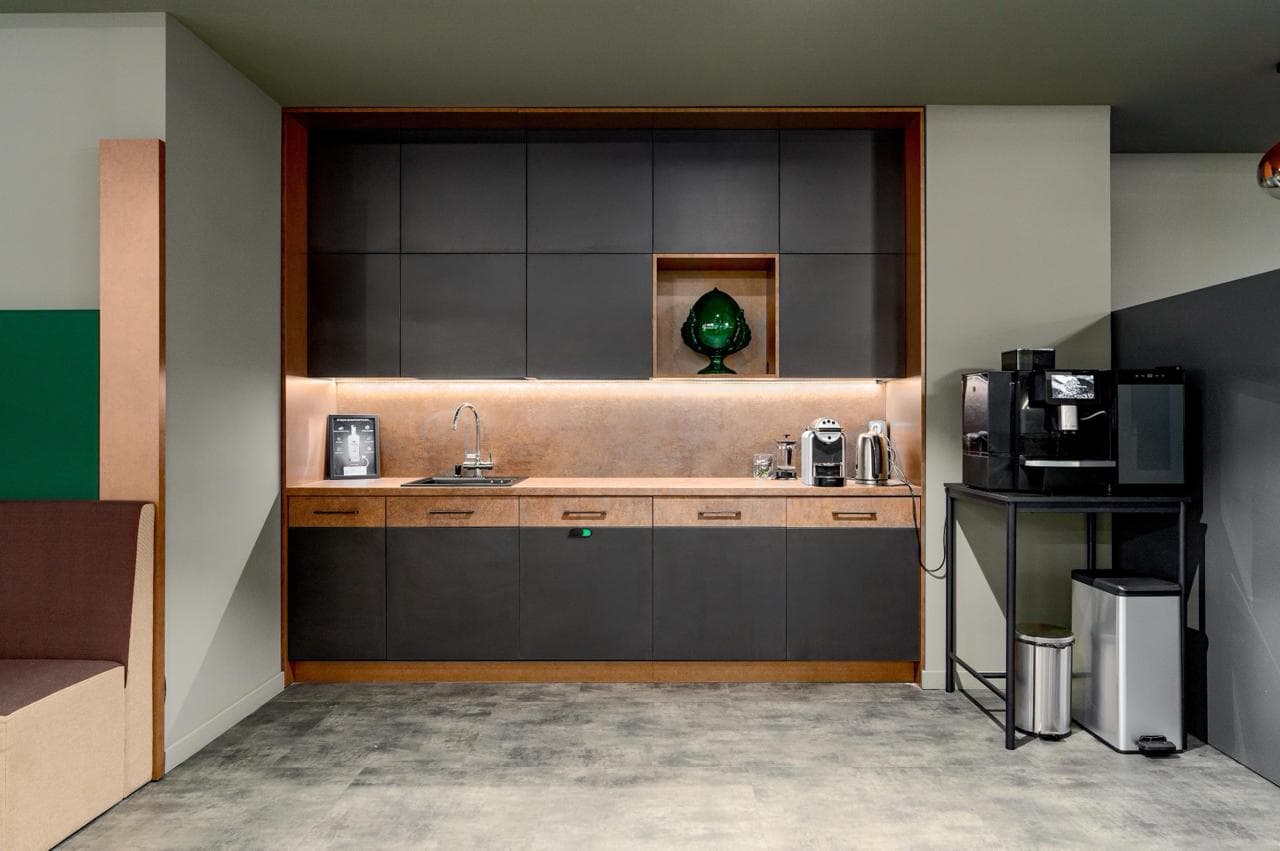 Phase 2 Kitchen (premium) Phase 2 Kitchen (premium)