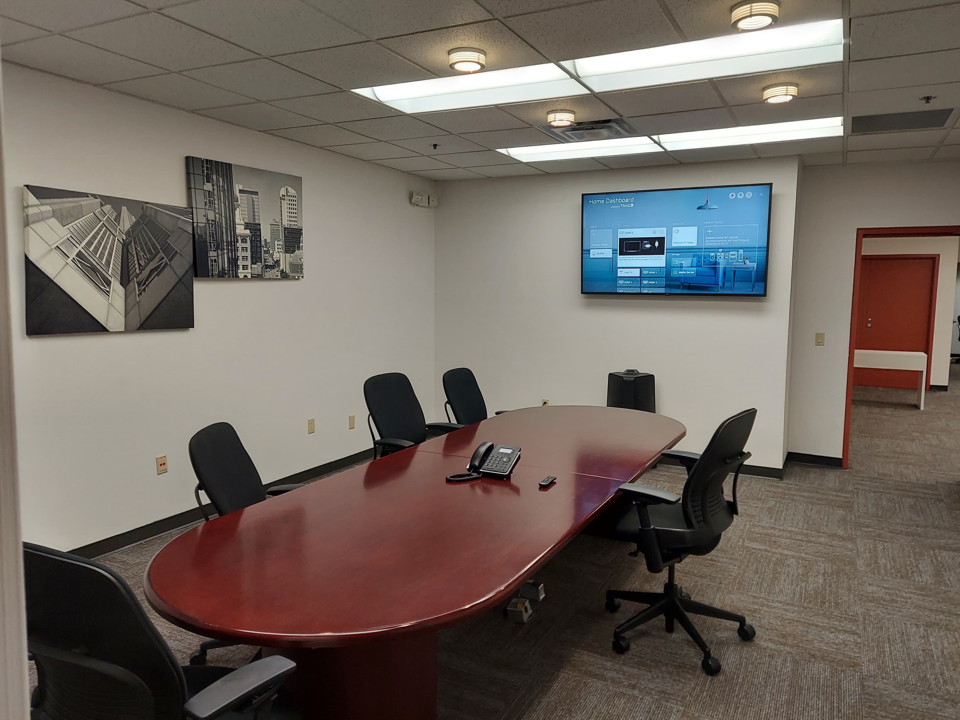 10-12 PERSON CONFERENCE ROOM 10-12 PERSON CONFERENCE ROOM