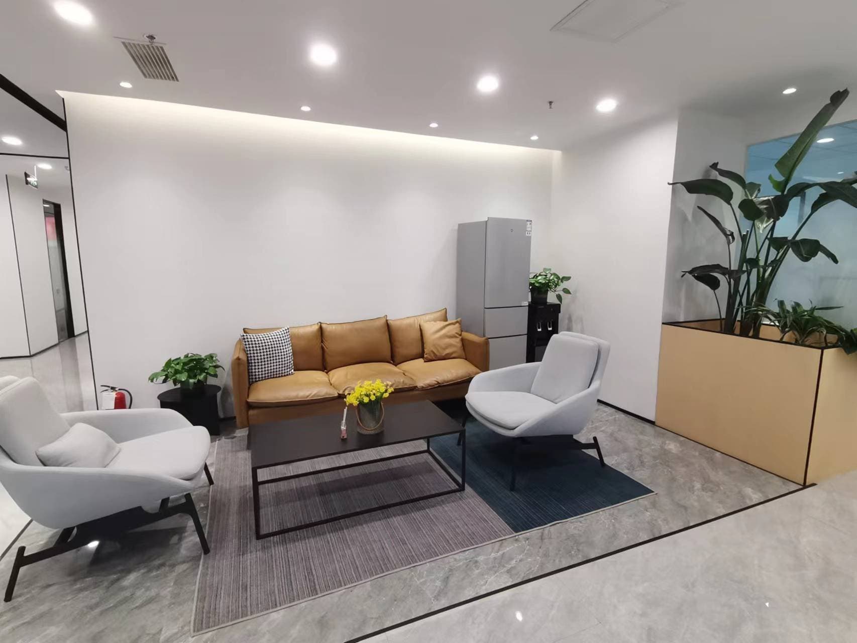 Breakout/Lounge Space Breakout/Lounge Space