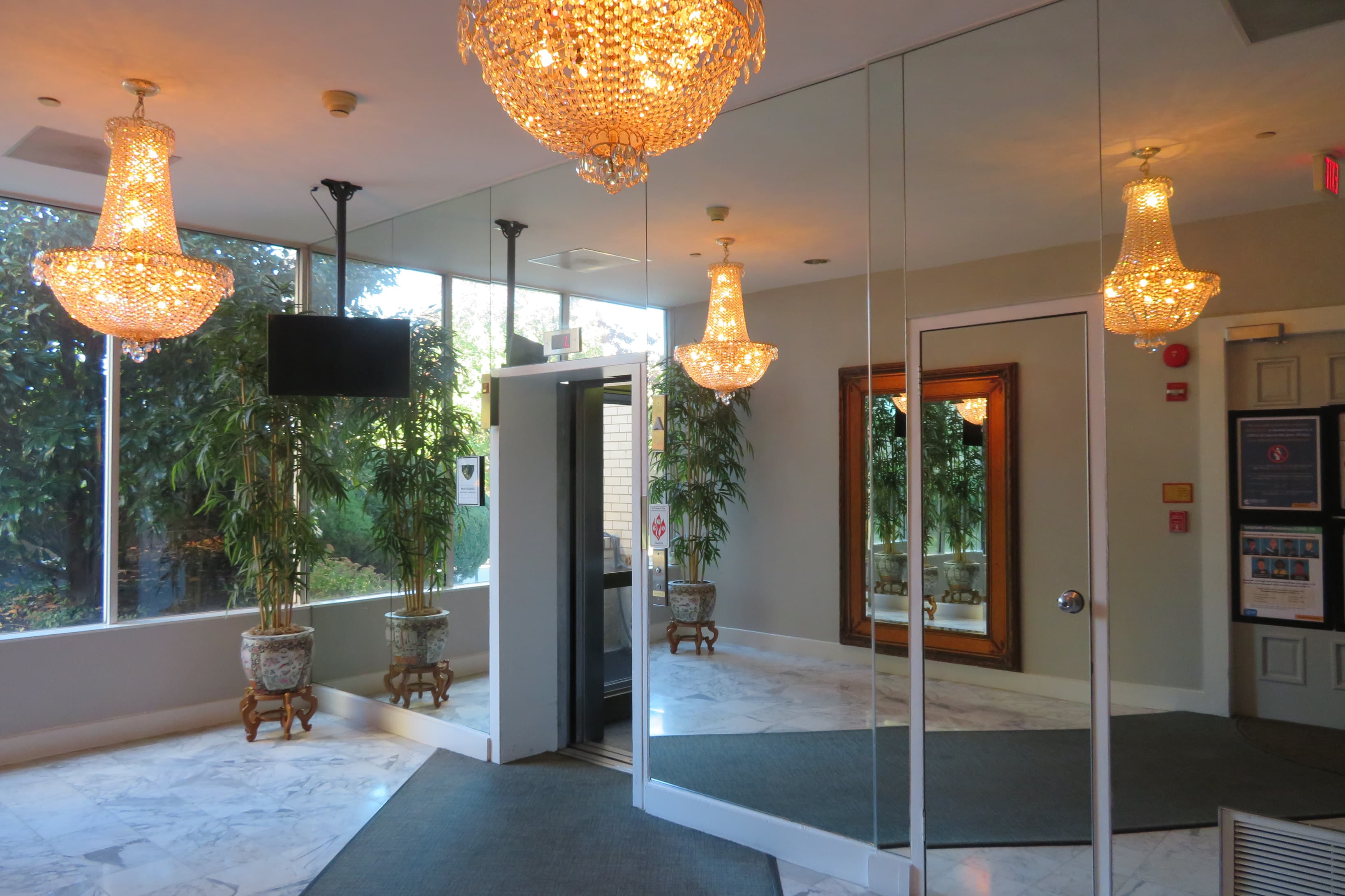 Lobby Lobby
