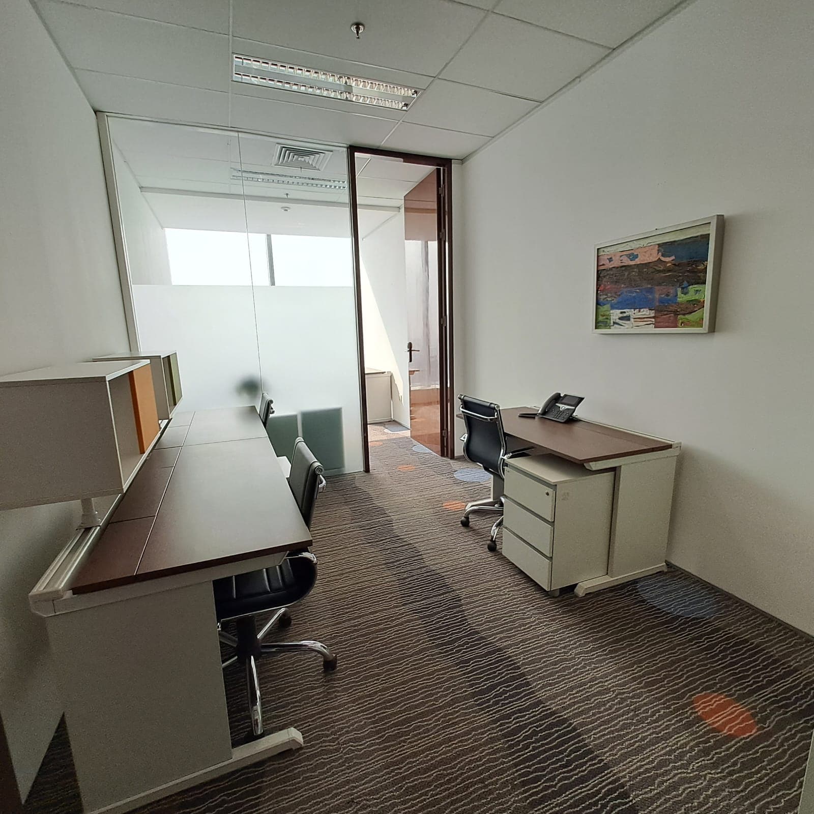 PRIVATE OFFICE WITH PARTITION PRIVATE OFFICE WITH PARTITION