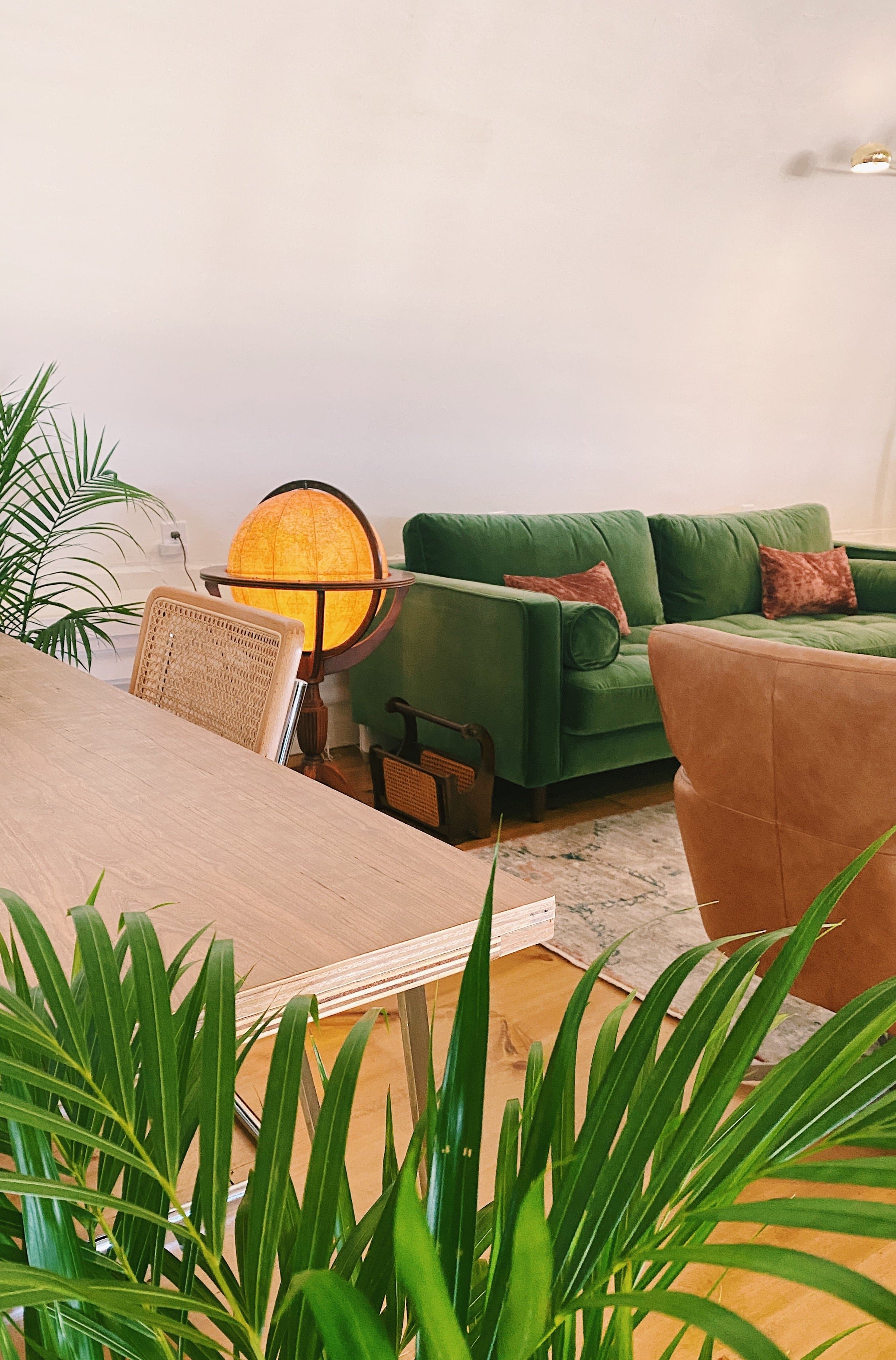 Breakout/Lounge Space Breakout/Lounge Space