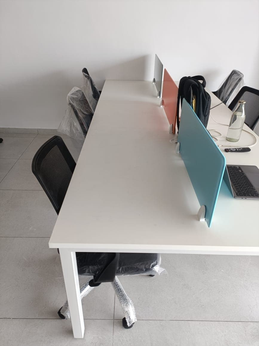 Flaxible Desk Flaxible Desk