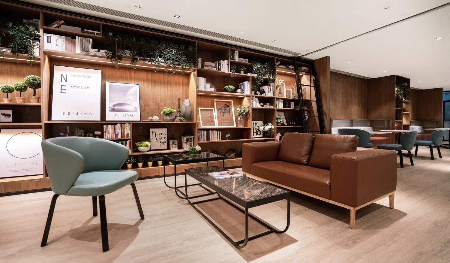 Breakout/Lounge Space Breakout/Lounge Space