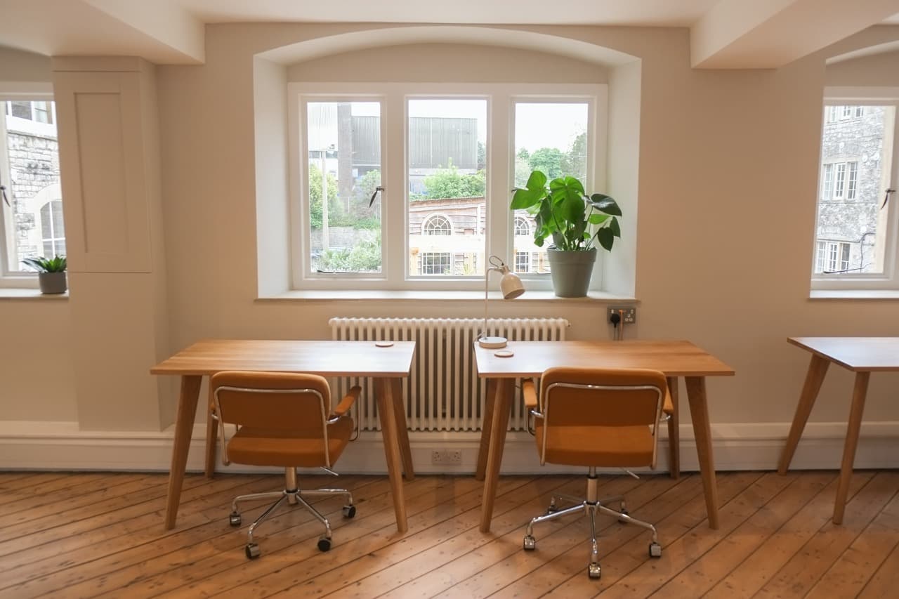 Solid oak desks with a view Solid oak desks with a view