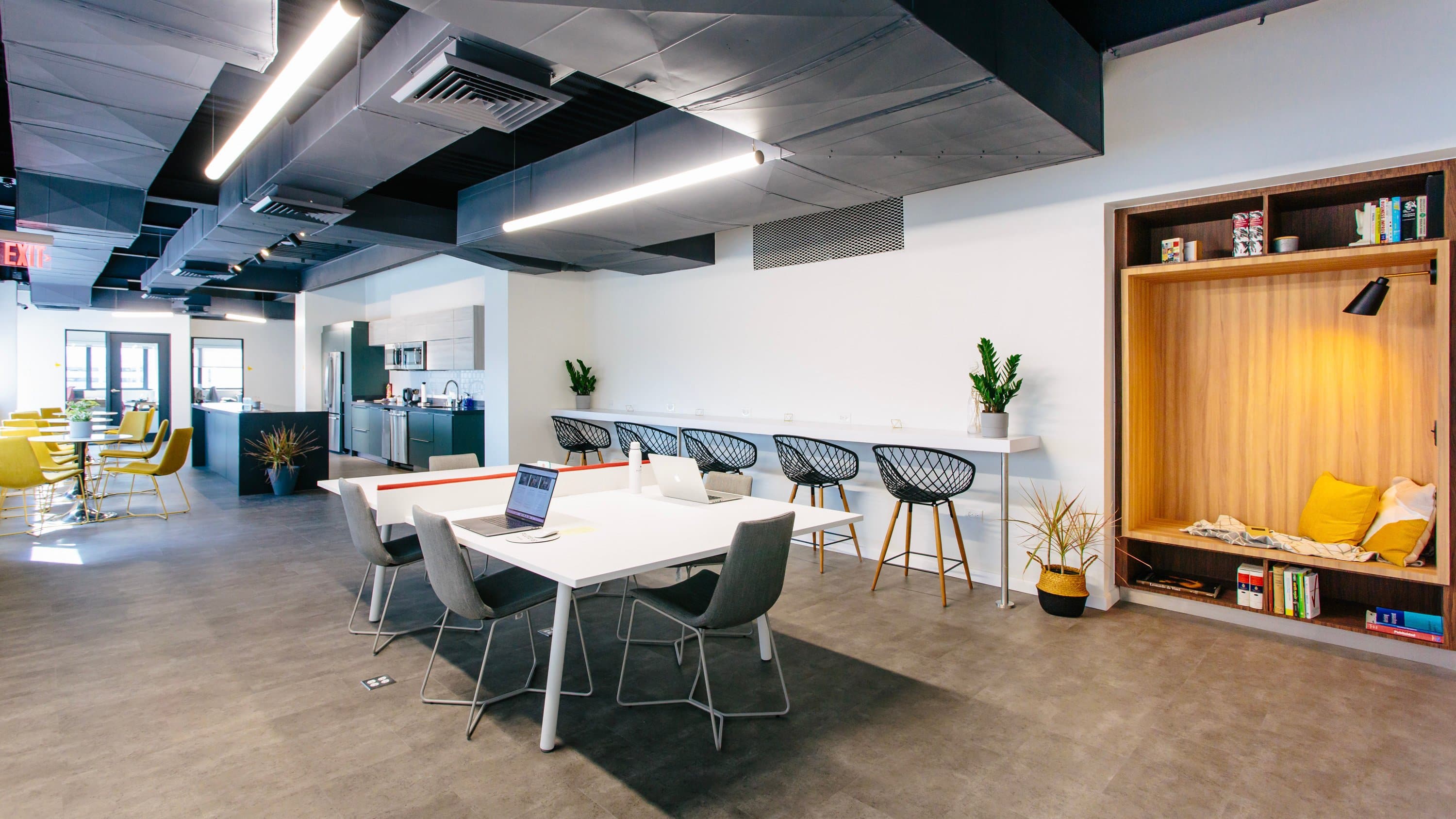 Breakout/Lounge Space Breakout/Lounge Space