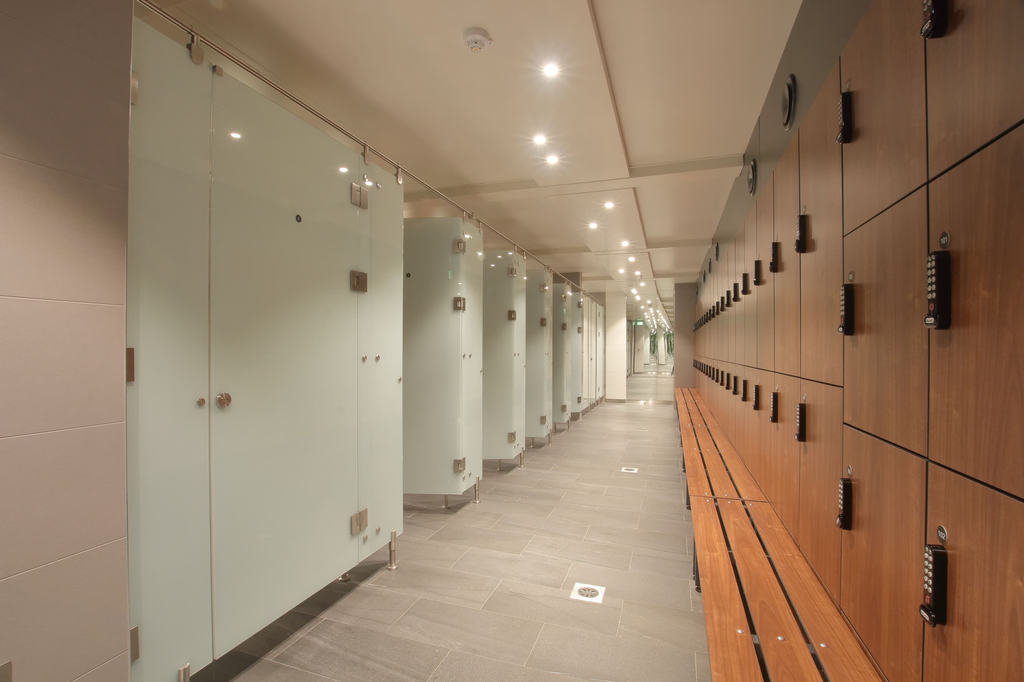 Toilets/ Bathroom Toilets/ Bathroom