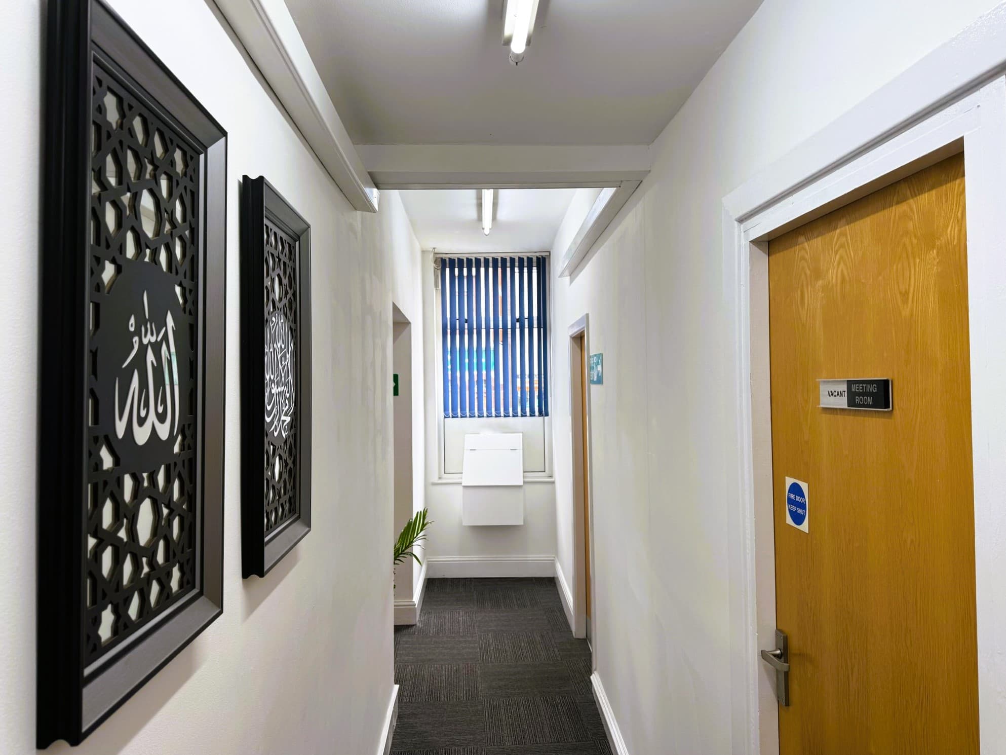 HQ BUSINESS CENTRE HQ BUSINESS CENTRE