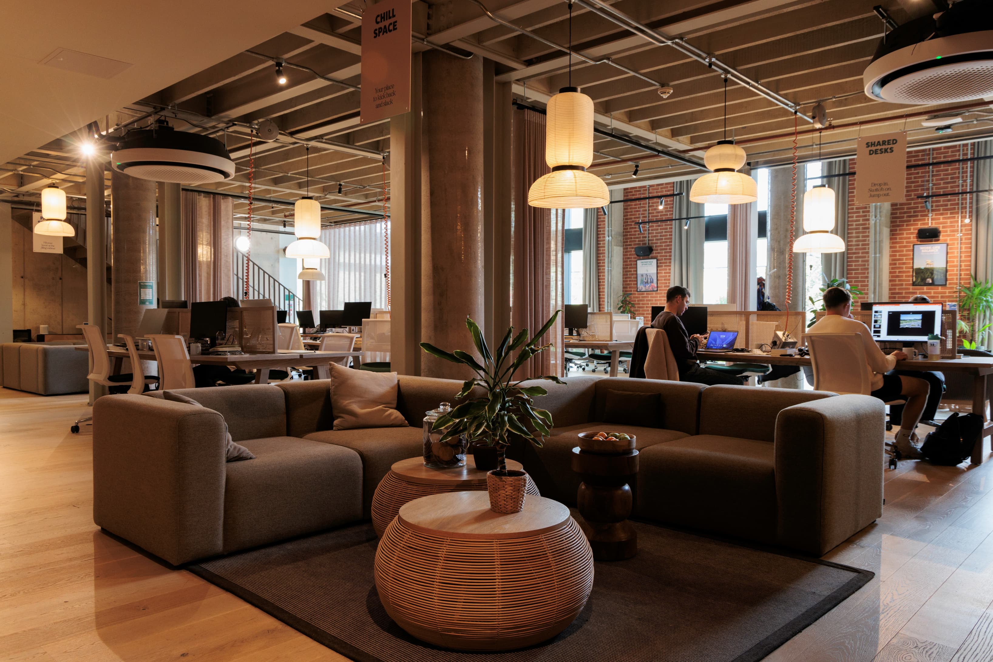 Breakout Space Breakout Space