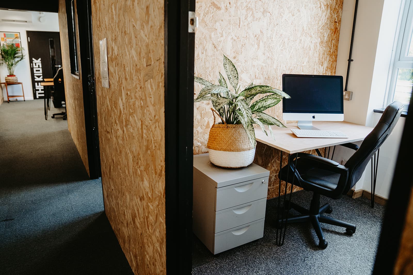 Private Office/Corridor Private Office/Corridor