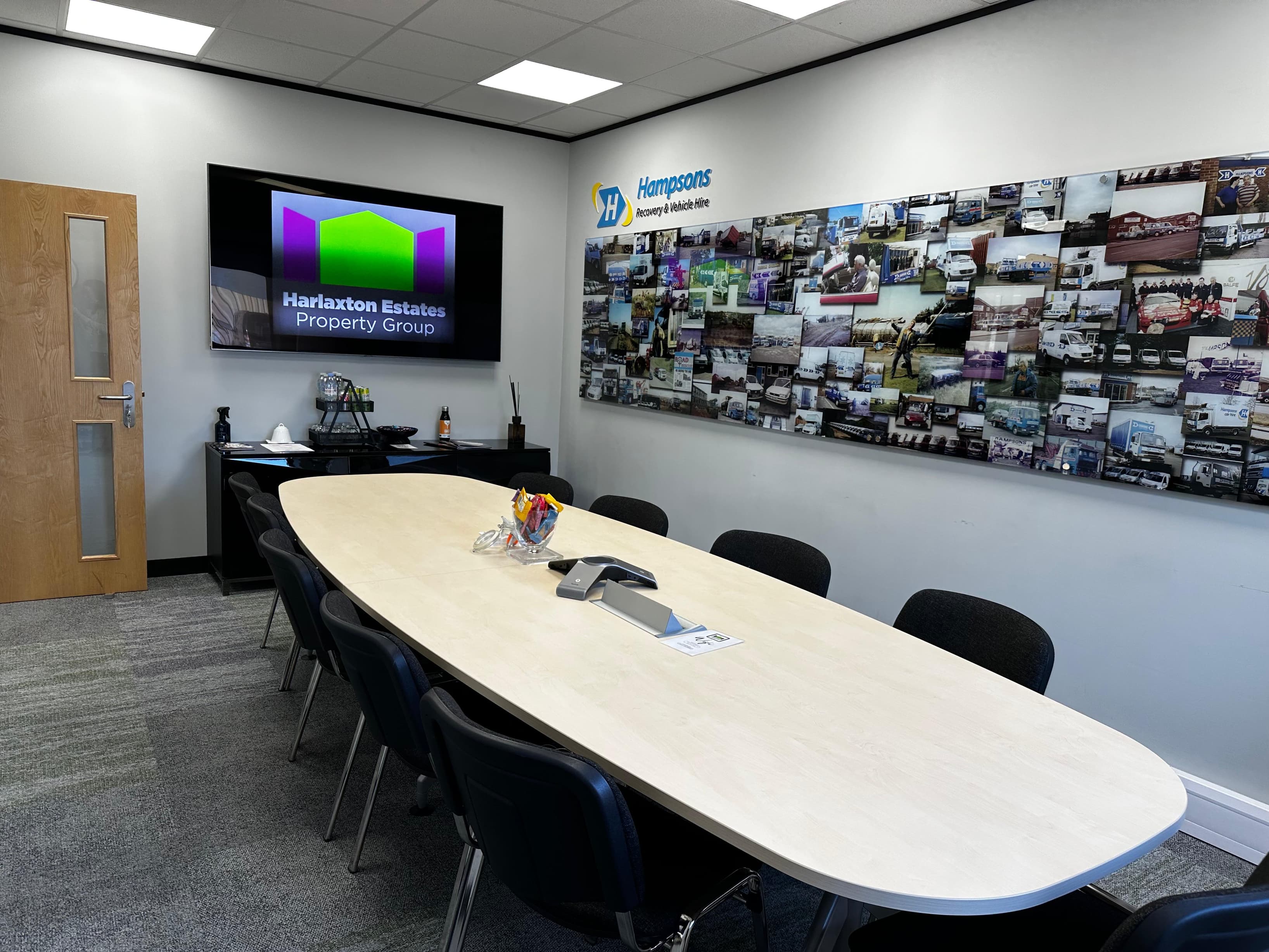Meeting Room Meeting Room