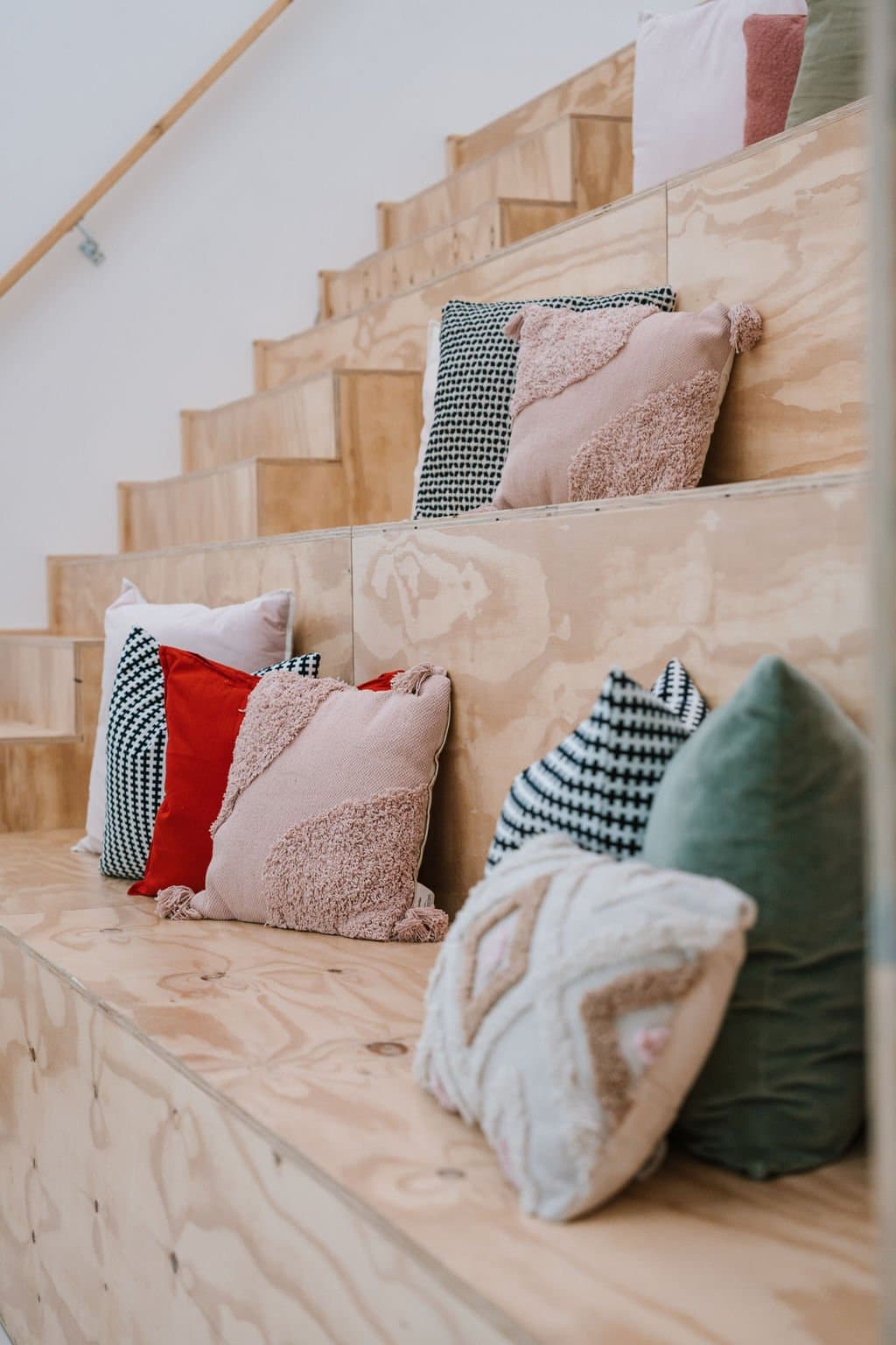 Breakout/Lounge Space Breakout/Lounge Space