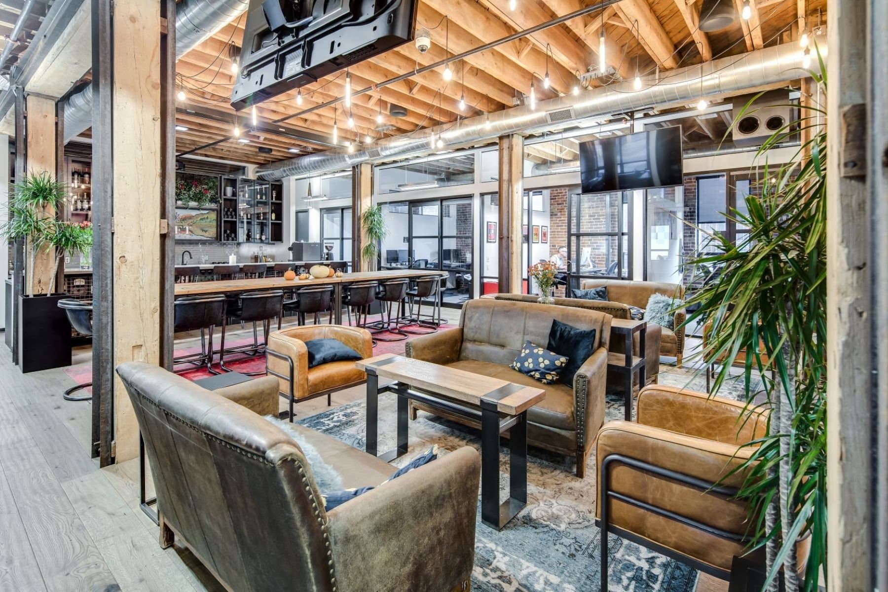 Breakout/Lounge Space Breakout/Lounge Space