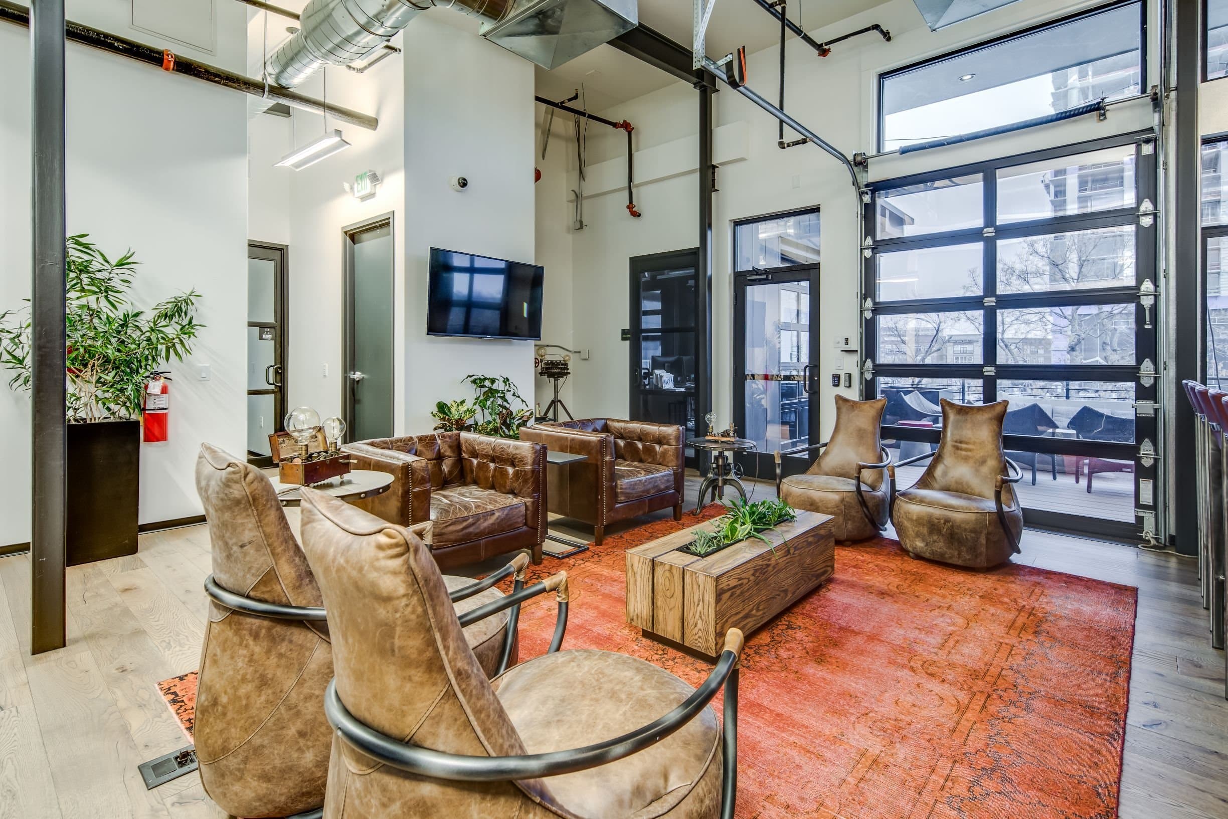 Breakout/Lounge Space Breakout/Lounge Space