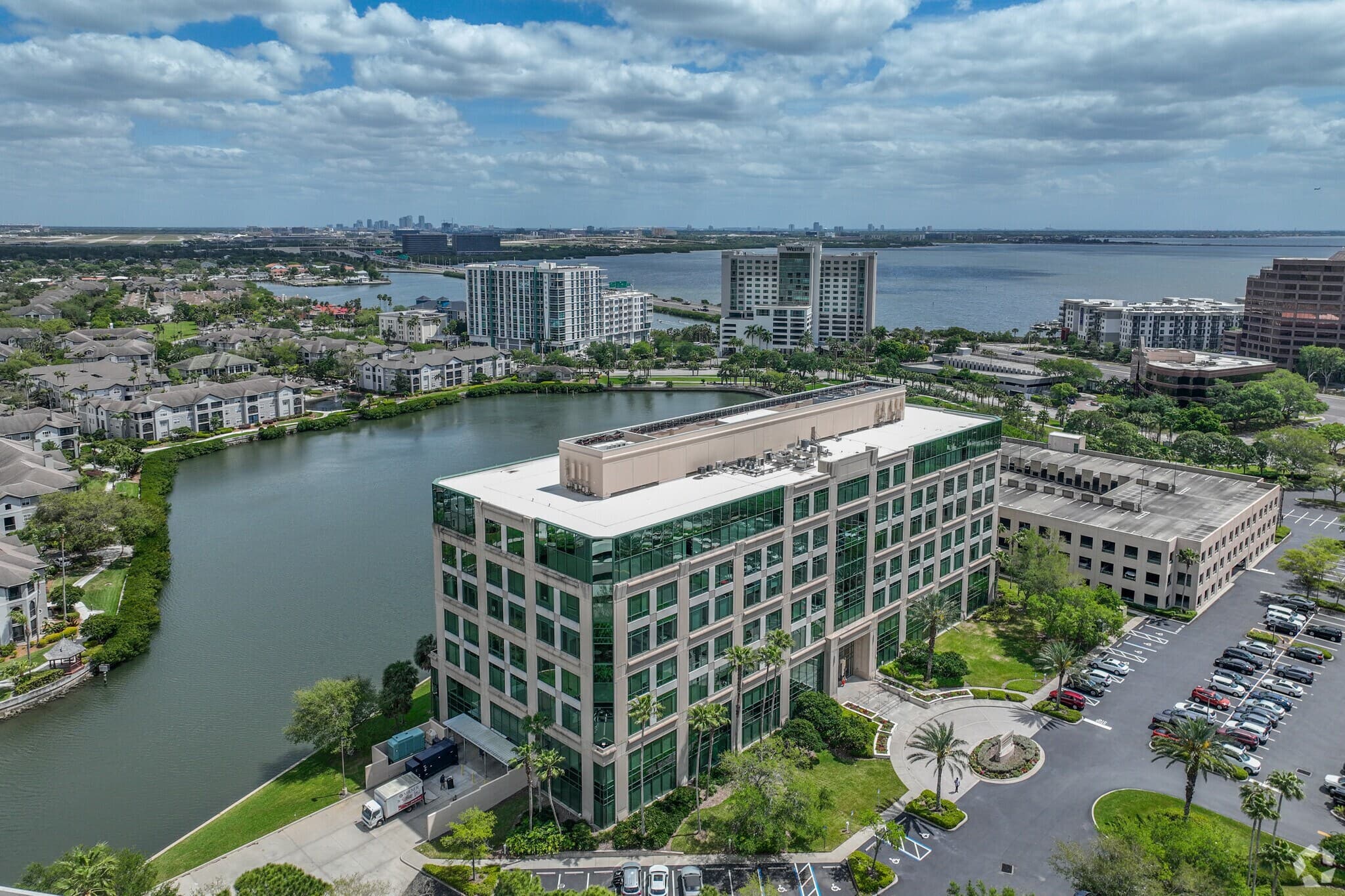 Venture X Tampa Westshore Building Exterior Venture X Tampa Westshore Building Exterior