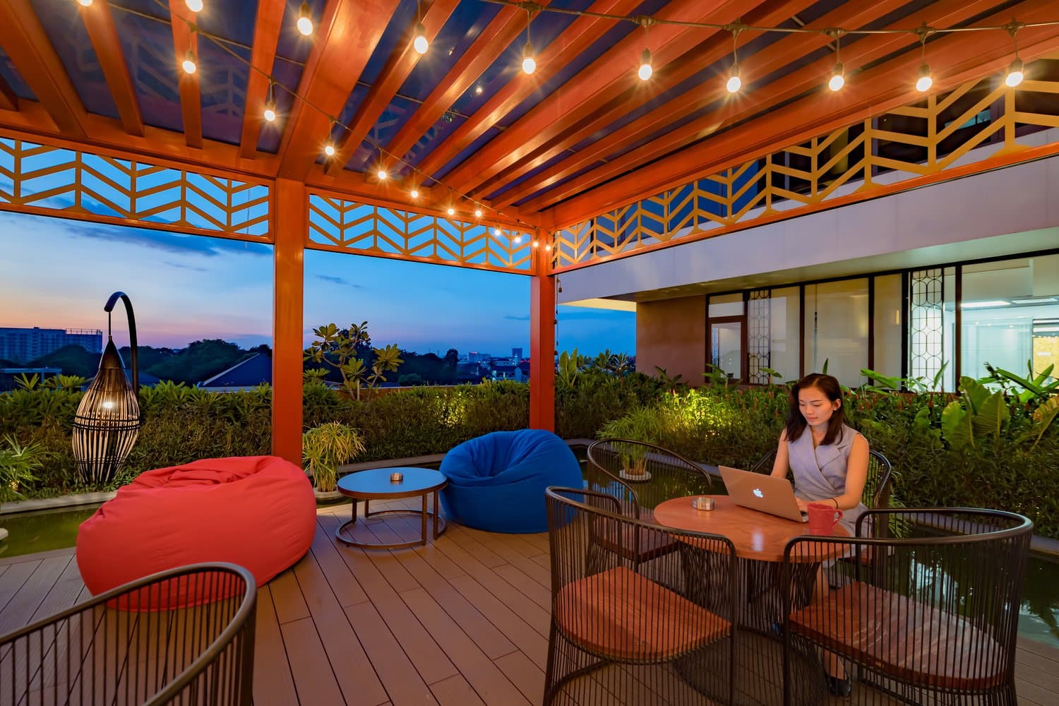 Breakout/Lounge Space Breakout/Lounge Space