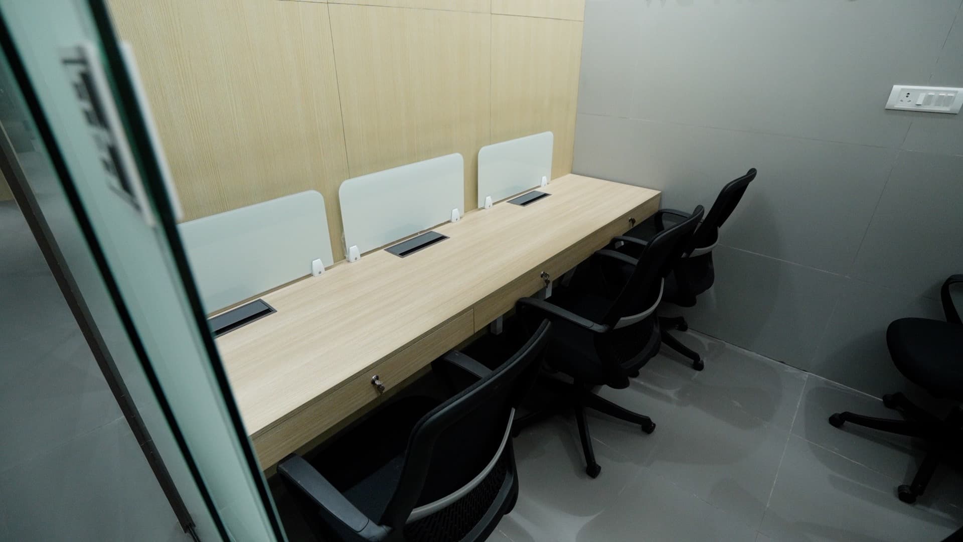 Ctrl shift space cabin desk Ctrl shift space cabin desk