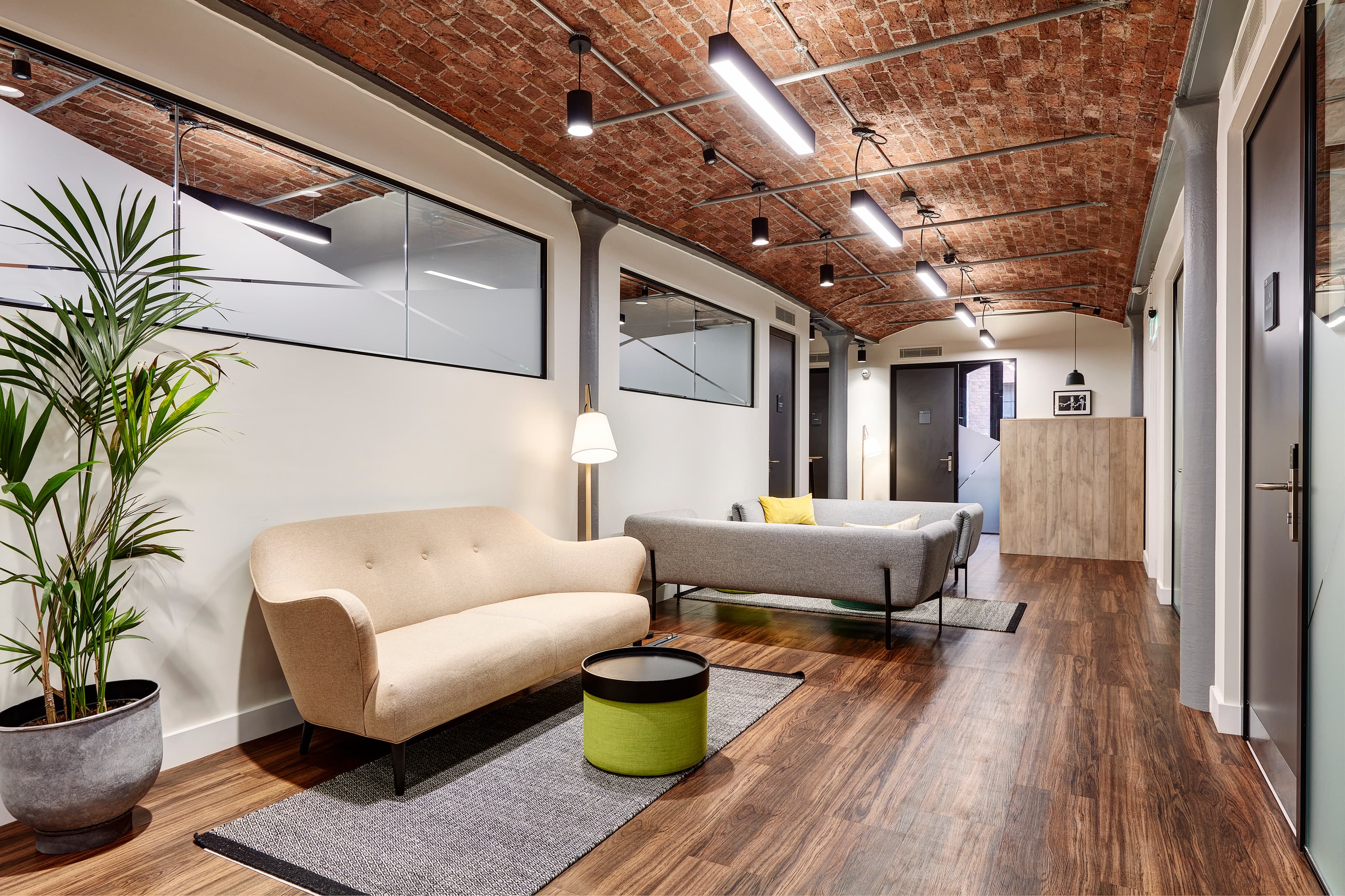 Breakout Space Breakout Space