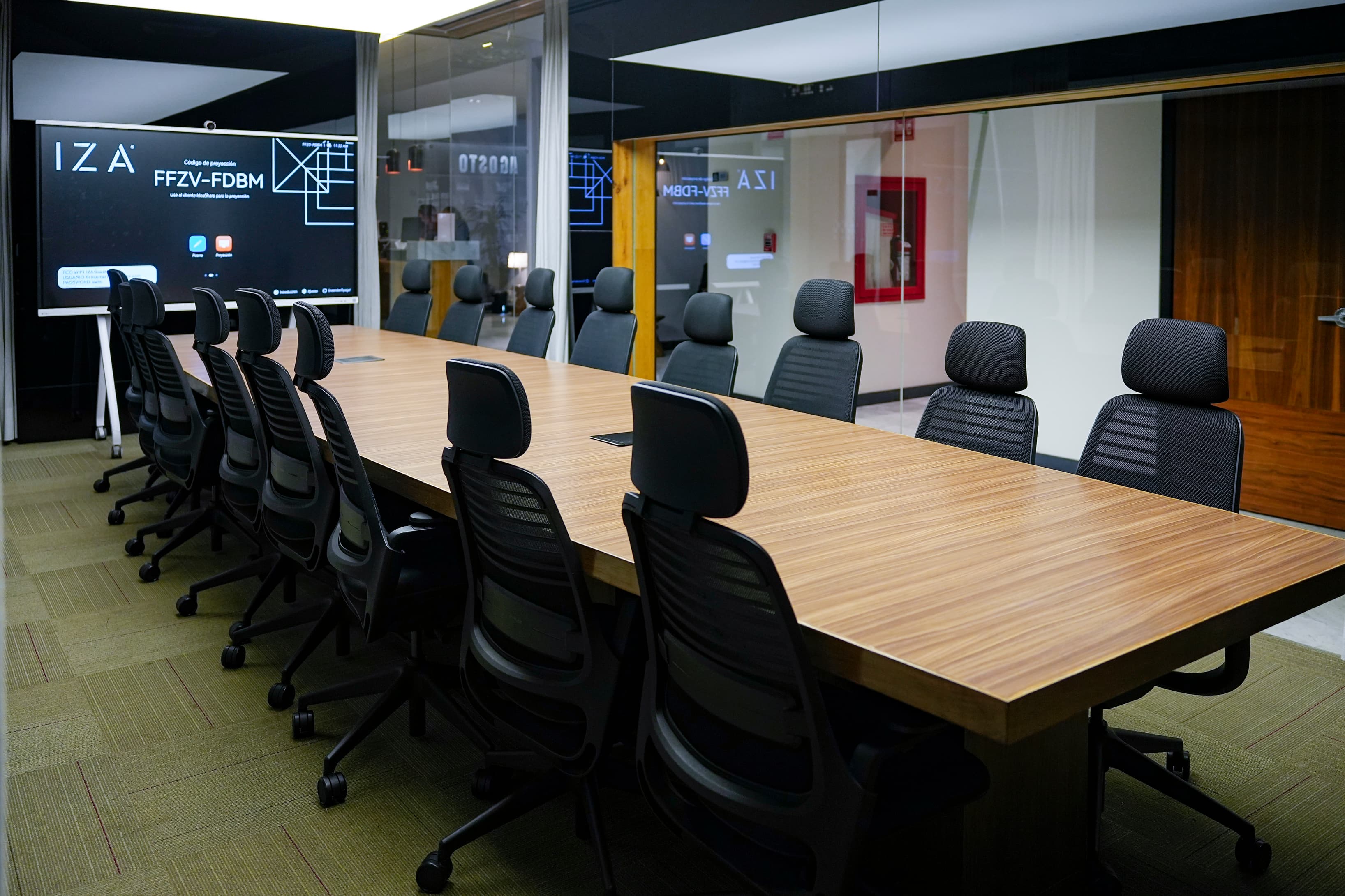 Learn about memberships designed for professionals who need access to IZA locations in Mexico. Learn about memberships designed for professionals who need access to IZA locations in Mexico.