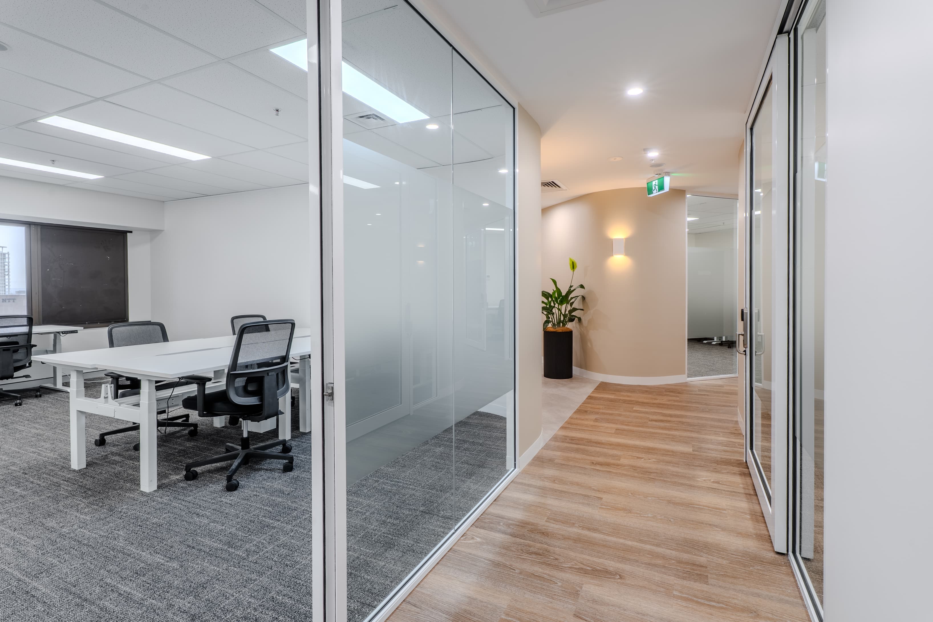 External Suite / Corridor External Suite / Corridor