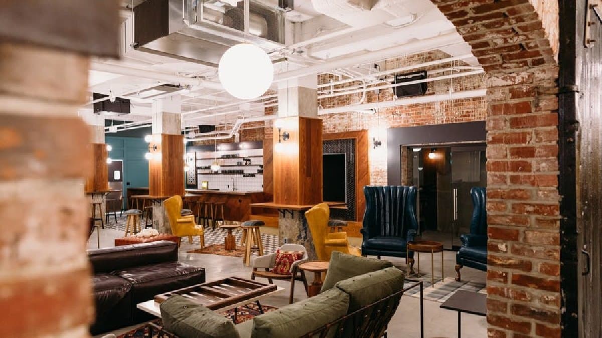 Breakout/Lounge Space Breakout/Lounge Space