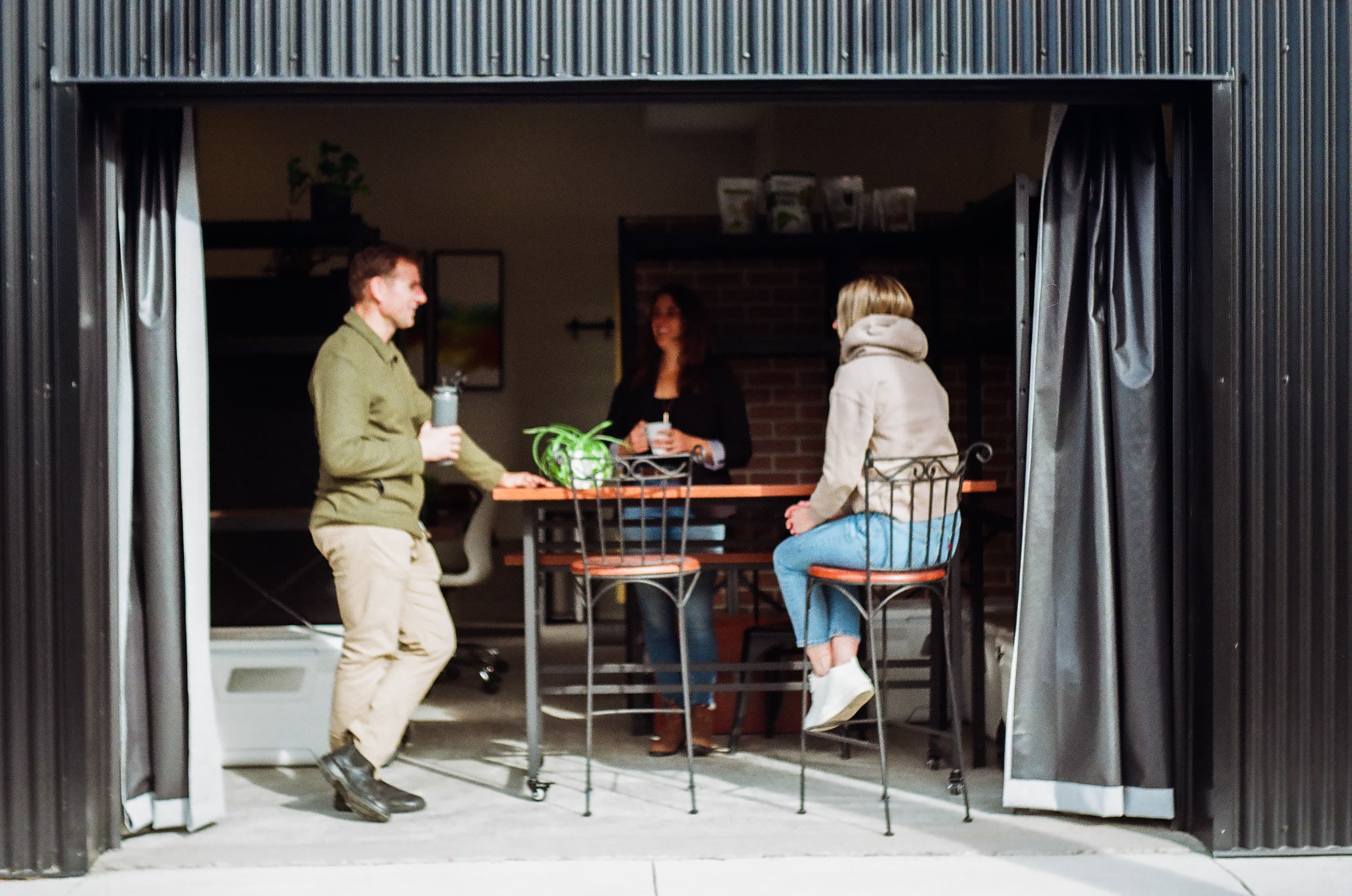 Casual Common Space Garage Casual Common Space Garage