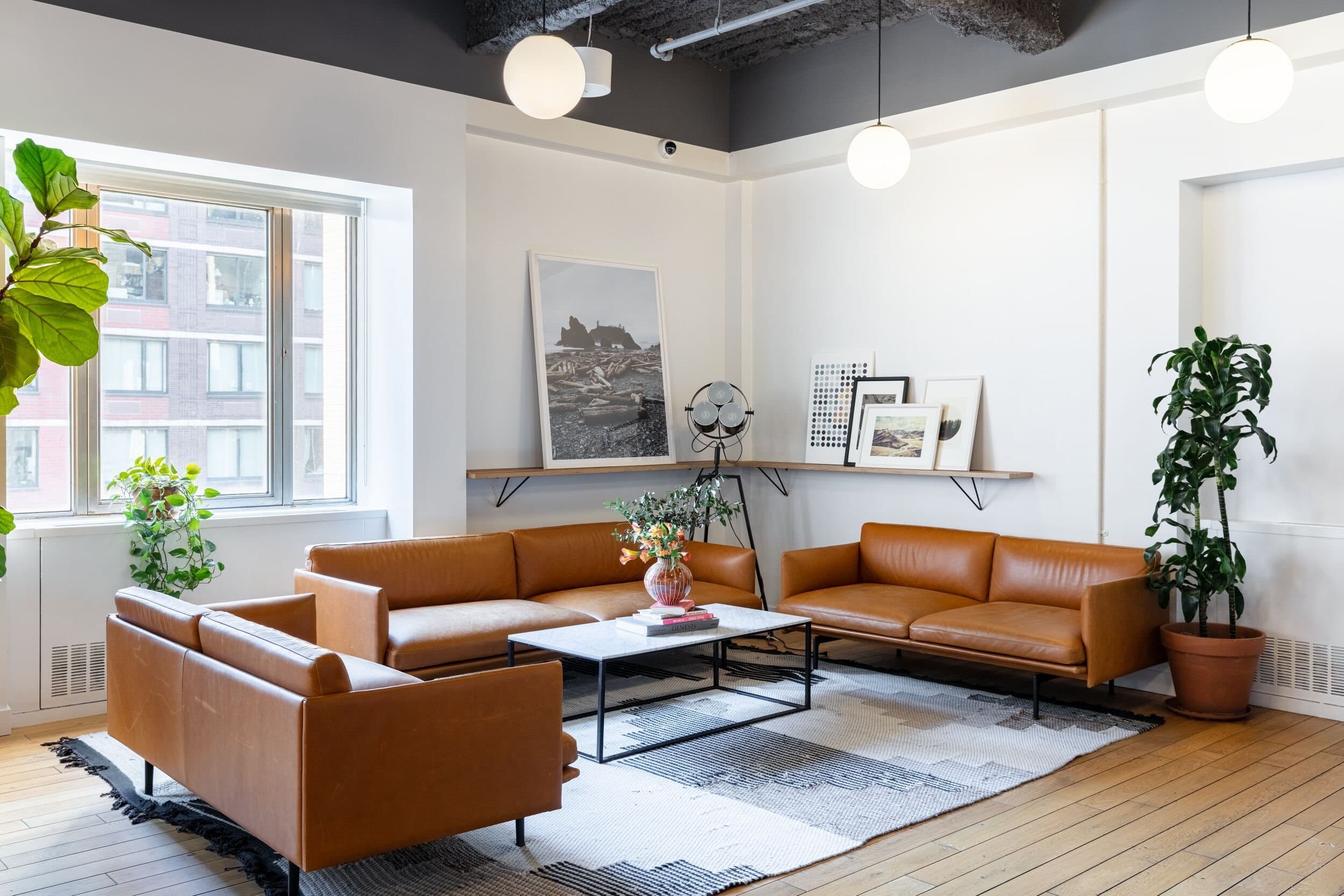 Breakout/Lounge Space Breakout/Lounge Space