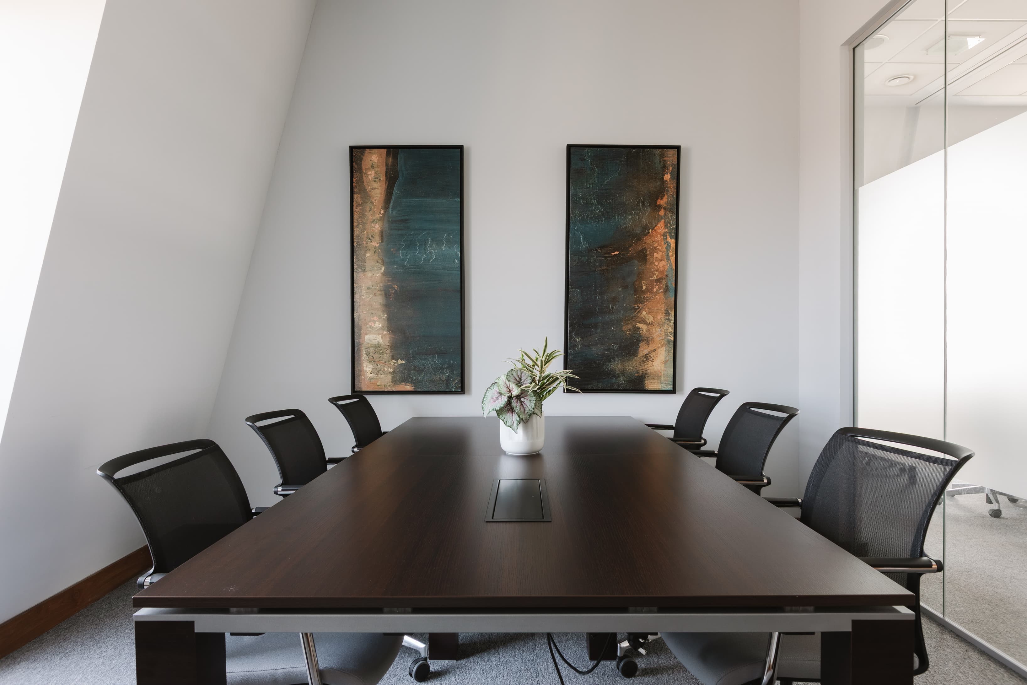 Private Meeting Room Private Meeting Room