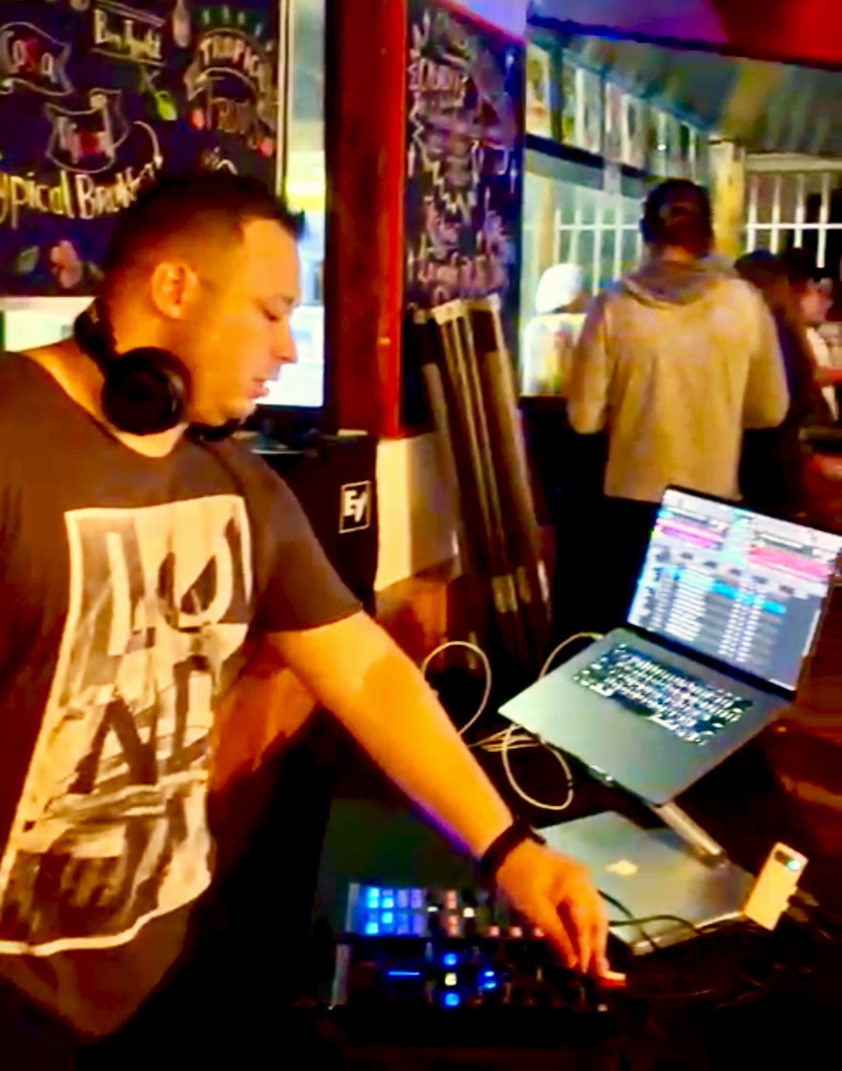 DJ activities DJ activities