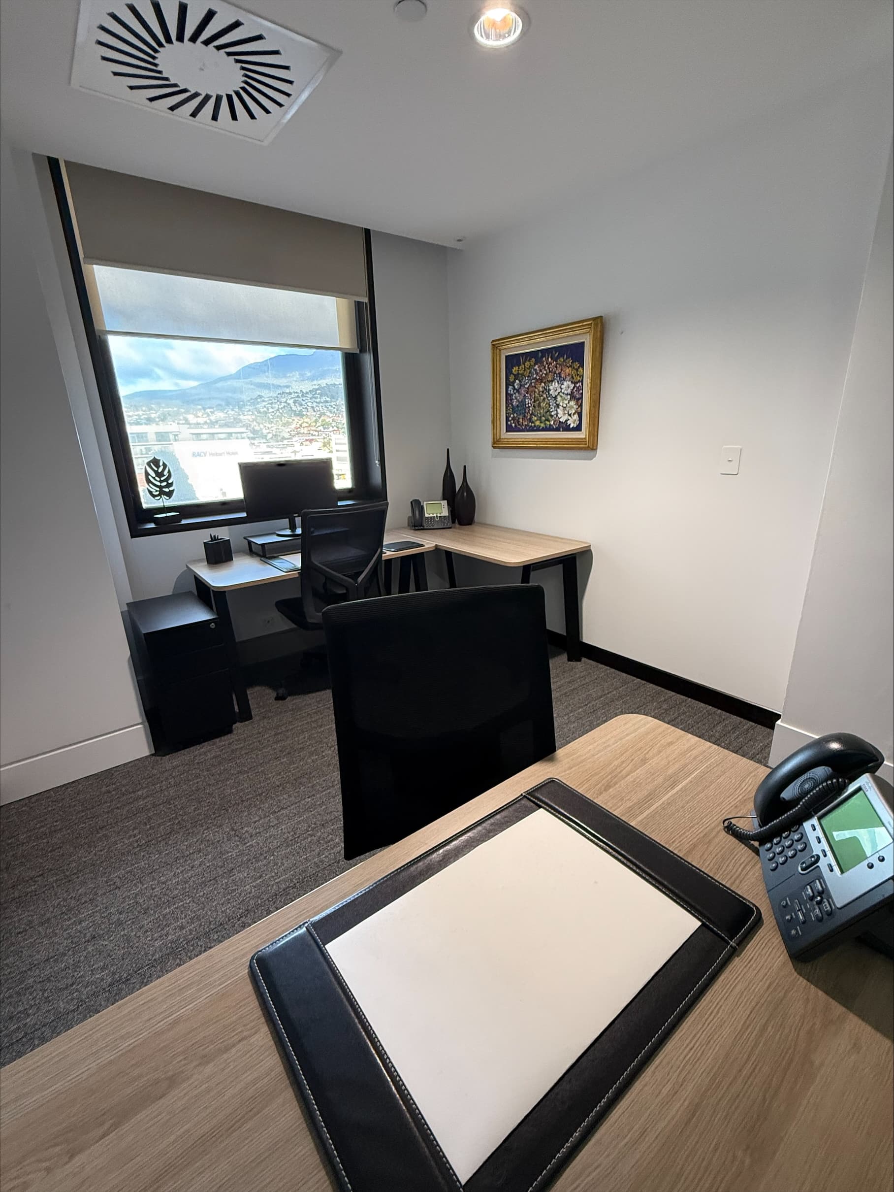 3 Person External Mt Wellington View Suite 3 Person External Mt Wellington View Suite