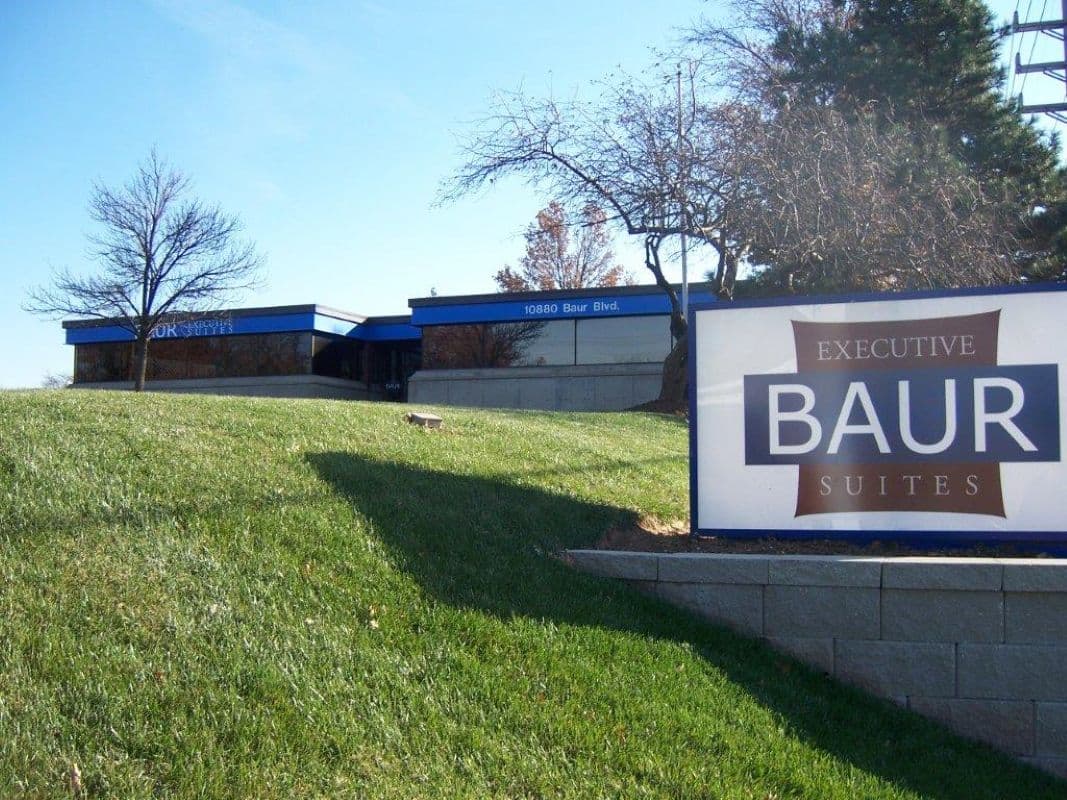 Baur Executive Suites Baur Executive Suites