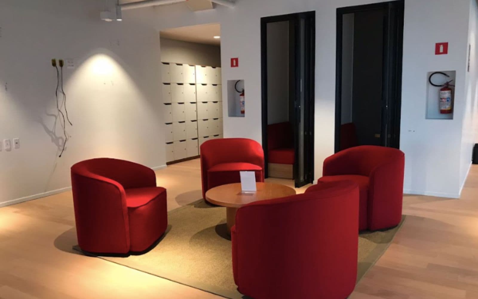 Breakout/Lounge Space Breakout/Lounge Space