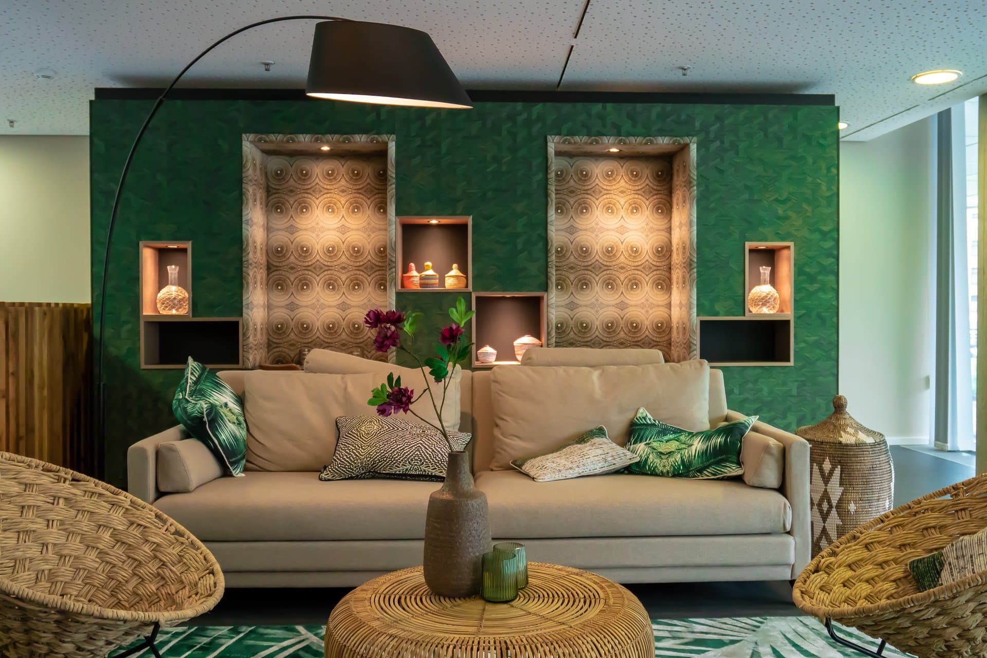Breakout/Lounge Space Breakout/Lounge Space