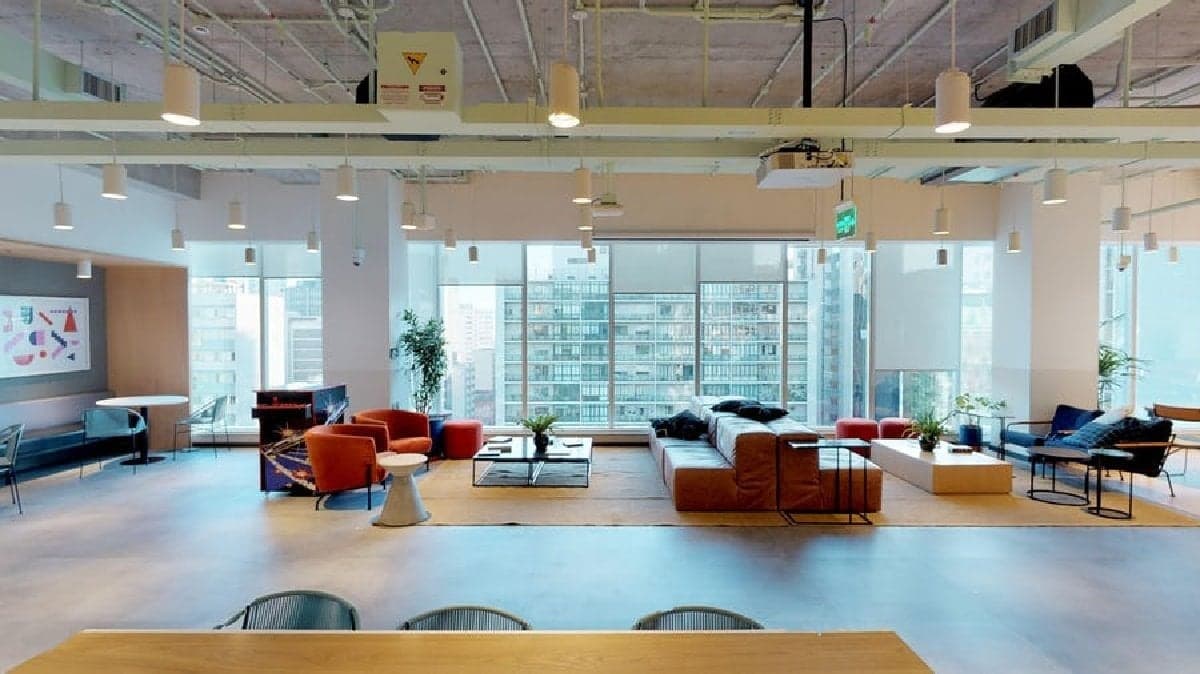 Breakout/Lounge Space Breakout/Lounge Space