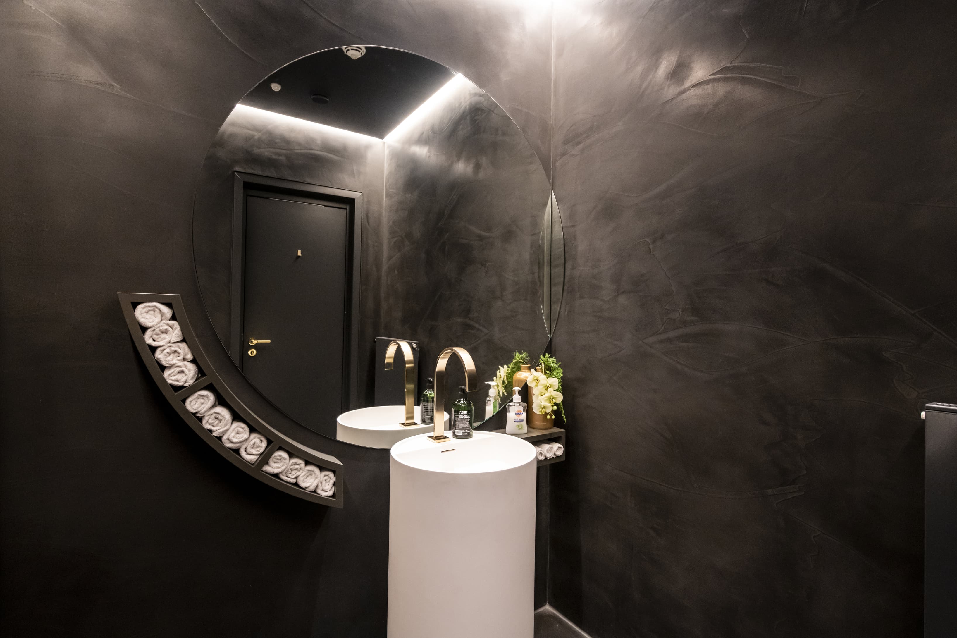 Bathroom Bathroom
